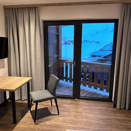 Roessl Apartmanhotel